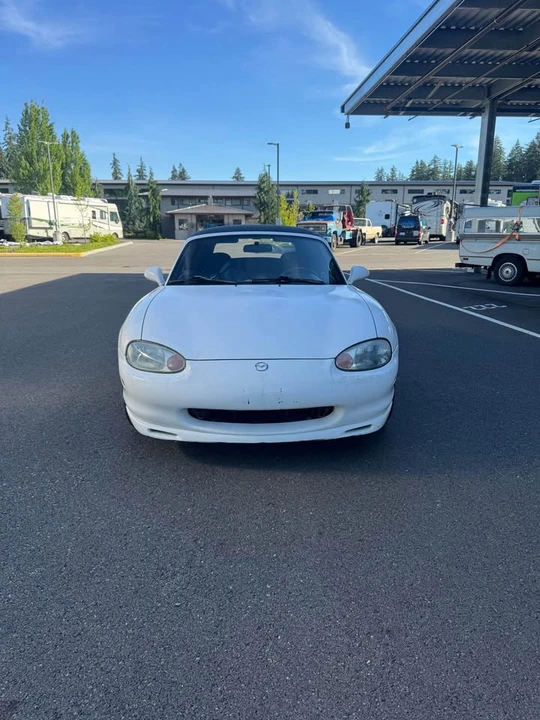 1999 Mazda NB MX-5 Miata - Image 8 of 12