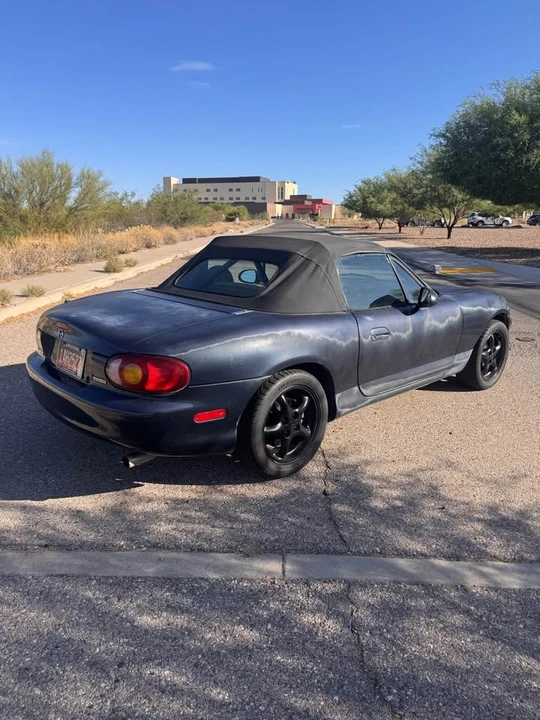 1999 Mazda NB MX-5 Miata - Image 4 of 9