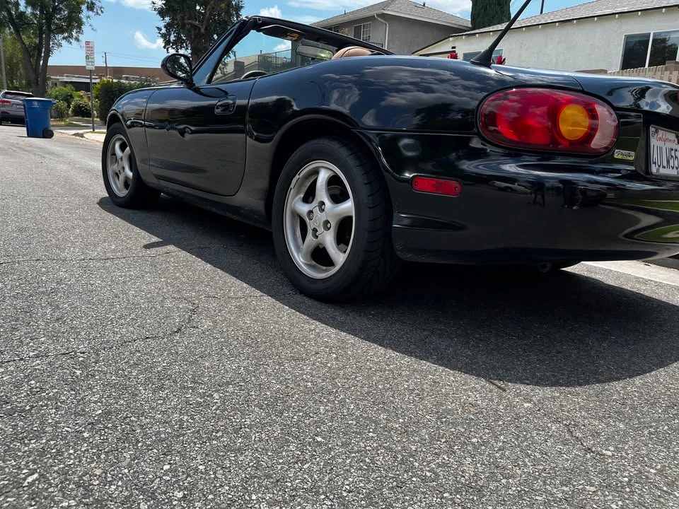 1999 Mazda NB MX-5 Miata - Image 11 of 20