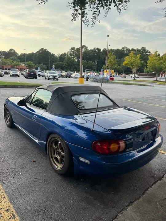 1999 Mazda NB MX-5 Miata - Image 5 of 18