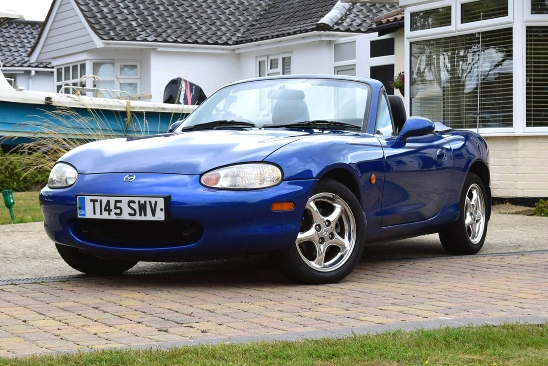 1999 Mazda NB MX-5 Miata - Image 2 of 30