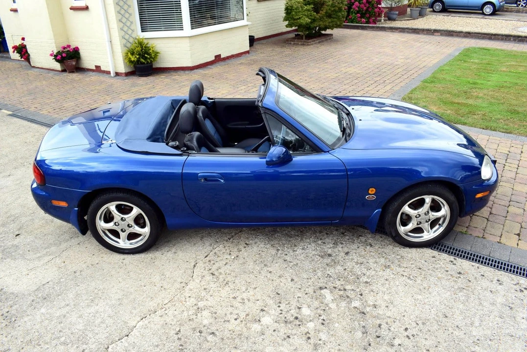 1999 Mazda NB MX-5 Miata - Image 15 of 30
