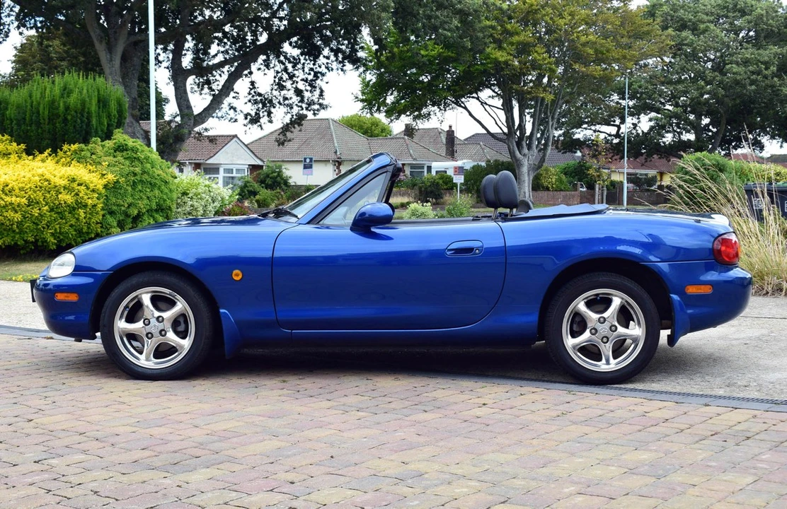 1999 Mazda NB MX-5 Miata - Image 7 of 30