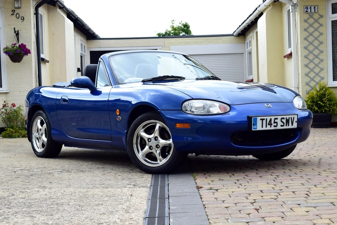 1999 Mazda NB MX-5 Miata - Image 5 of 30