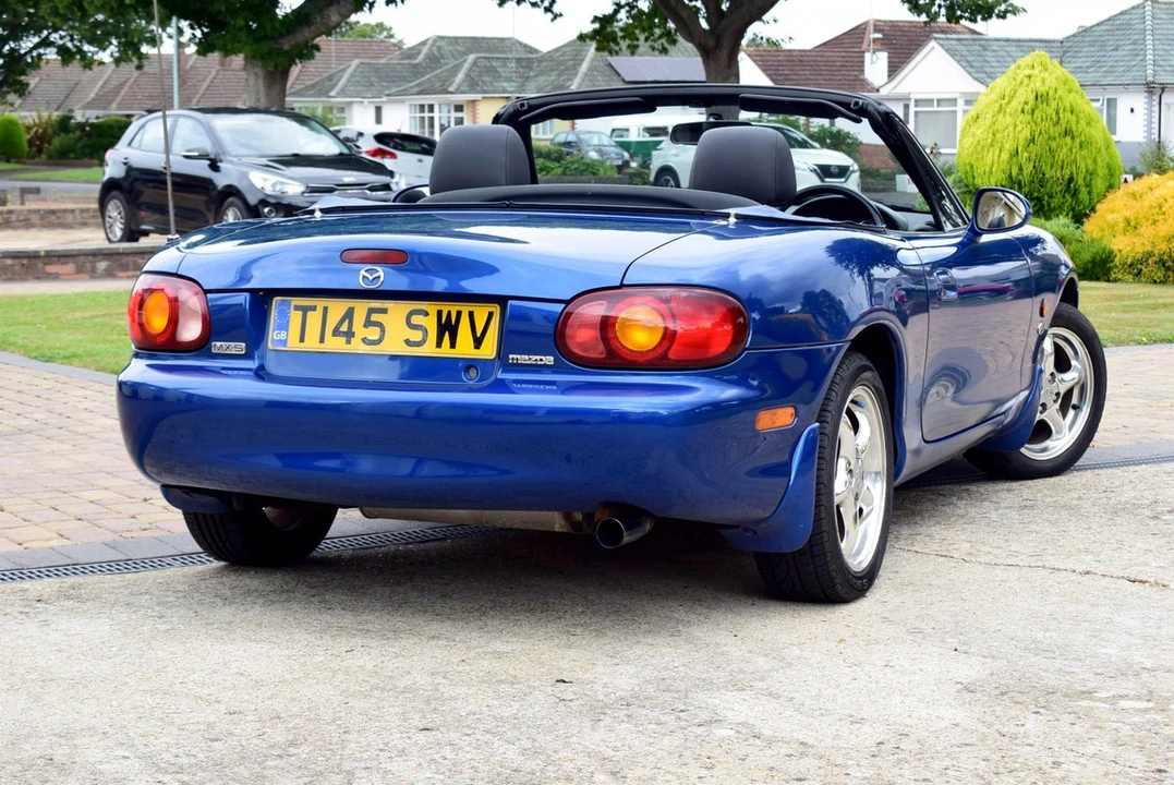 1999 Mazda NB MX-5 Miata - Image 10 of 30