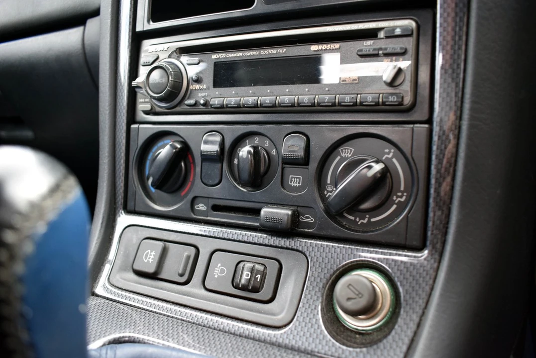1999 Mazda NB MX-5 Miata - Image 29 of 30