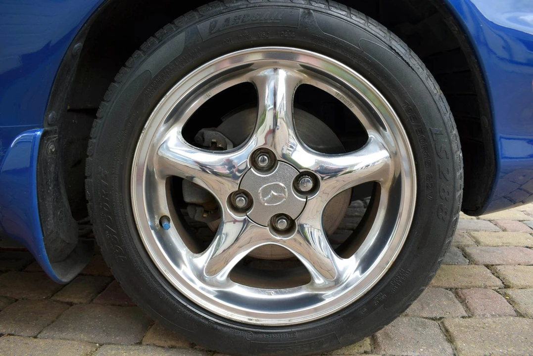 1999 Mazda NB MX-5 Miata - Image 18 of 30