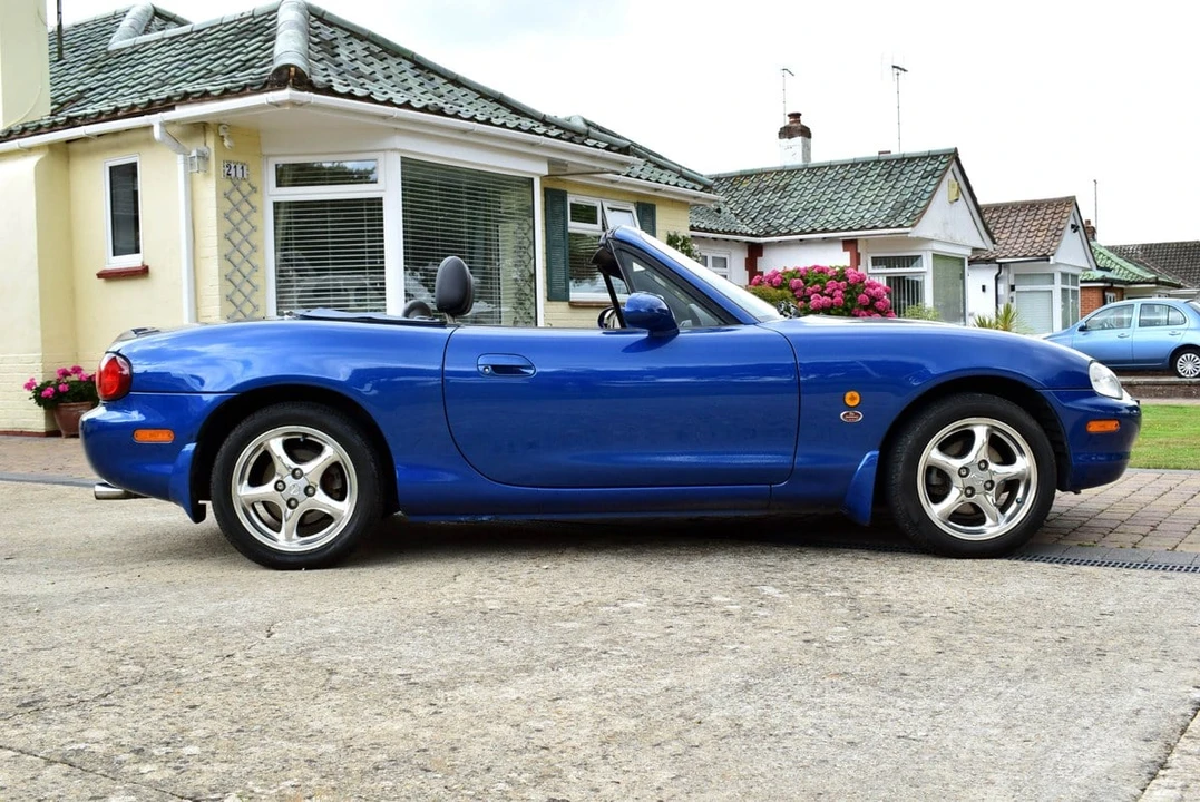 1999 Mazda NB MX-5 Miata - Image 6 of 30