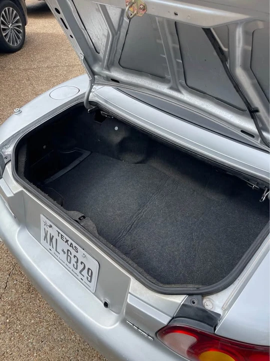 1999 Mazda NB MX-5 Miata - Image 11 of 17