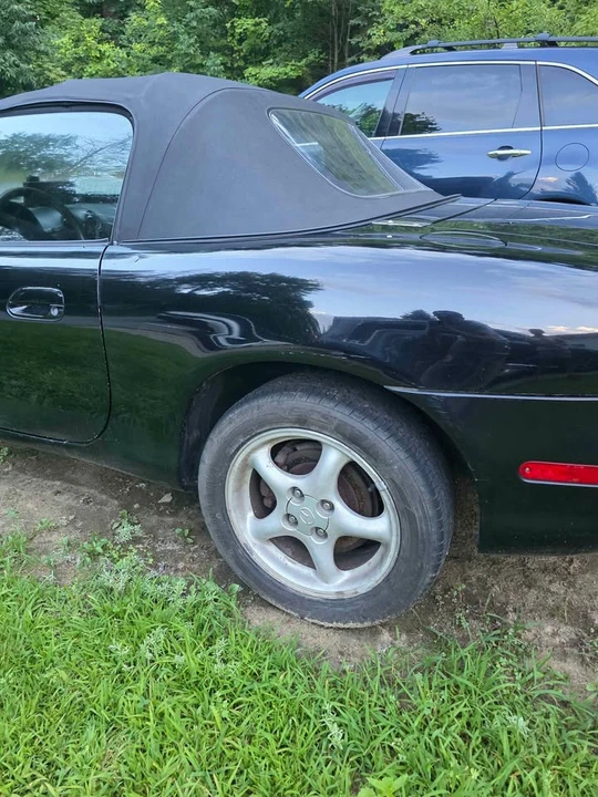 1999 Mazda NB MX-5 Miata - Image 3 of 9