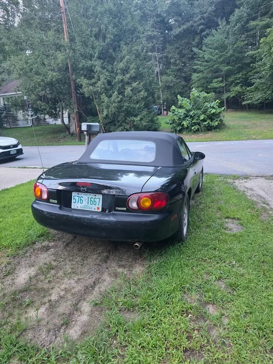 1999 Mazda NB MX-5 Miata - Image 4 of 9