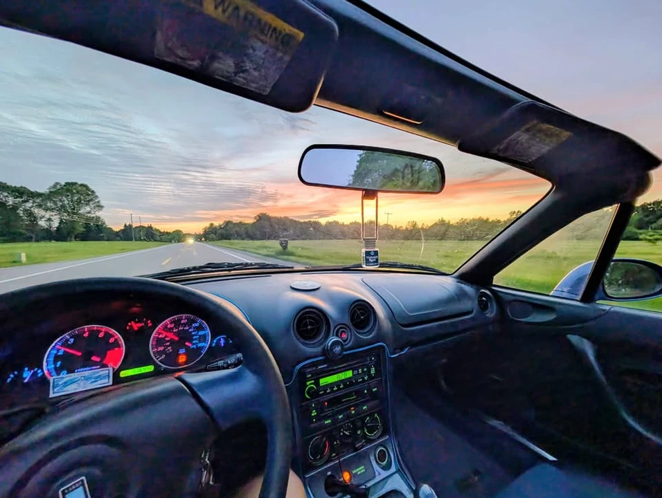 1999 Mazda NB MX-5 Miata - Image 2 of 7