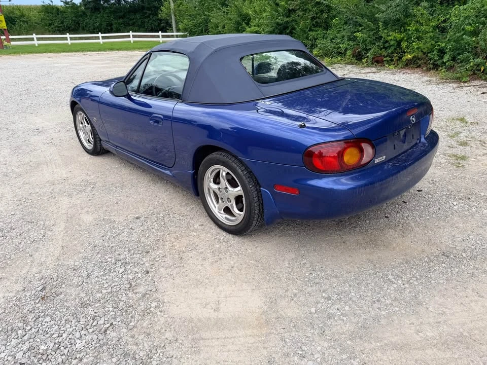 1999 Mazda NB MX-5 Miata - Image 2 of 8
