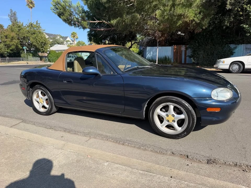 1999 Mazda NB MX-5 Miata - Image 2 of 7