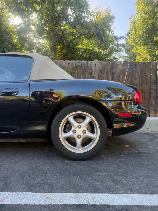 1999 Mazda NB MX-5 Miata - Image 6 of 15