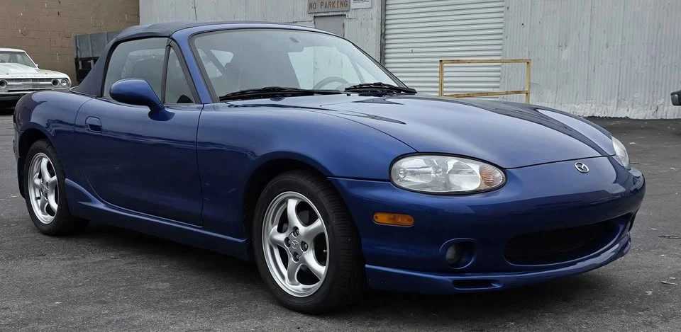 1999 Mazda NB MX-5 Miata - Image 2 of 16