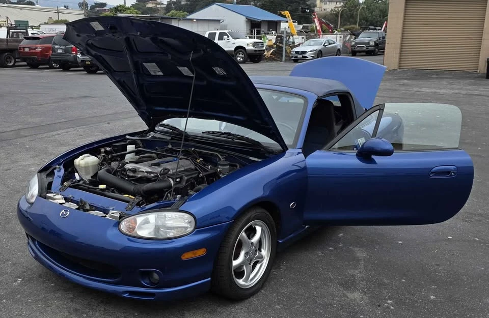 1999 Mazda NB MX-5 Miata - Image 11 of 16