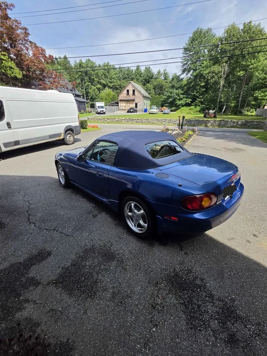 1999 Mazda NB MX-5 Miata - Image 8 of 8