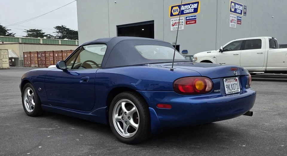 1999 Mazda NB MX-5 Miata - Image 3 of 16