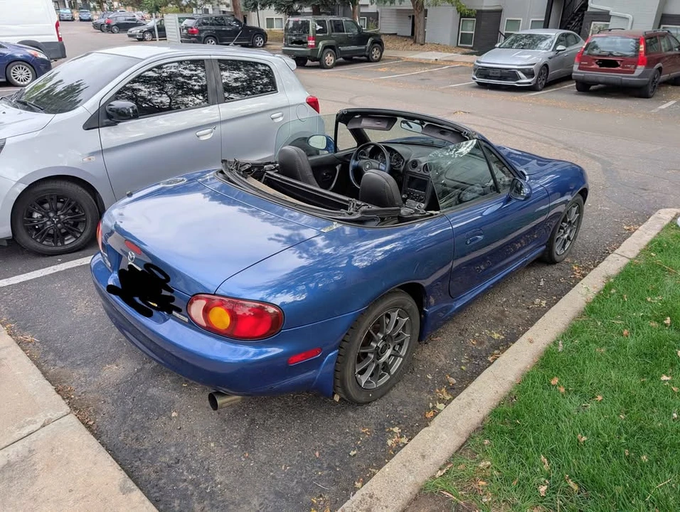 1999 Mazda NB MX-5 Miata - Image 4 of 15