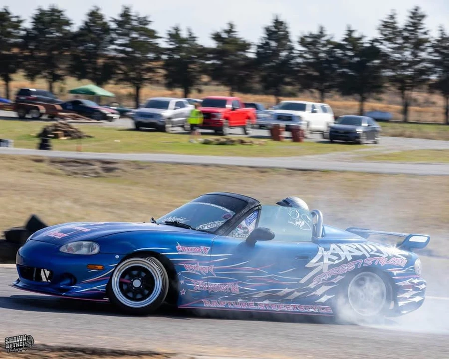 1999 Mazda NB MX-5 Miata - Image 2 of 12