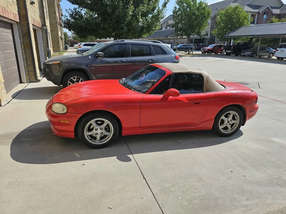 1999 Mazda NB MX-5 Miata - Image 2 of 9