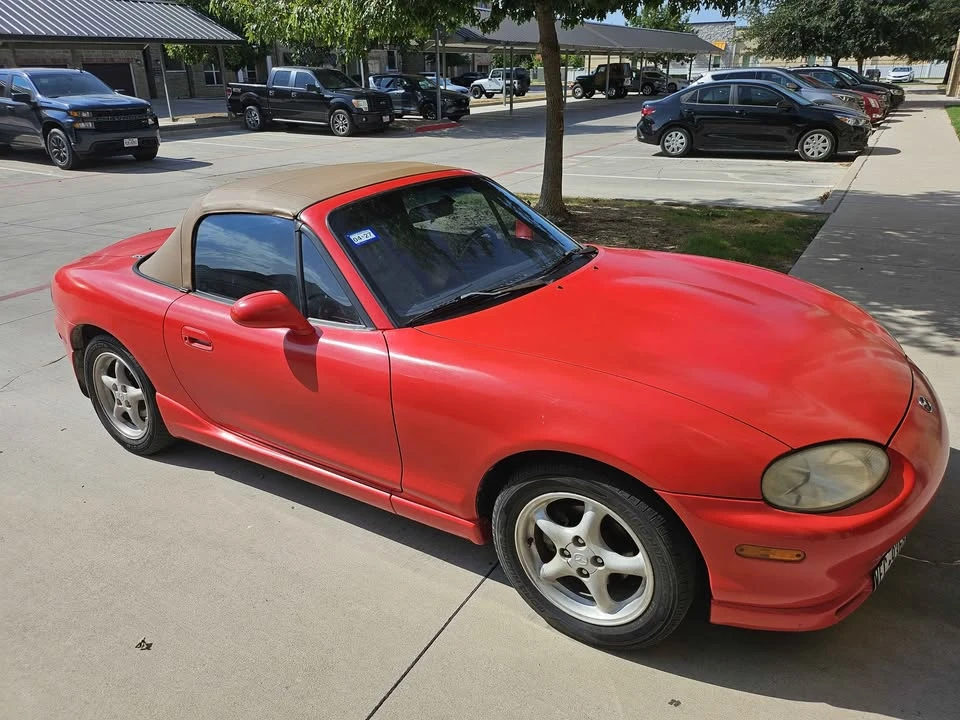 1999 Mazda NB MX-5 Miata - Image 5 of 9