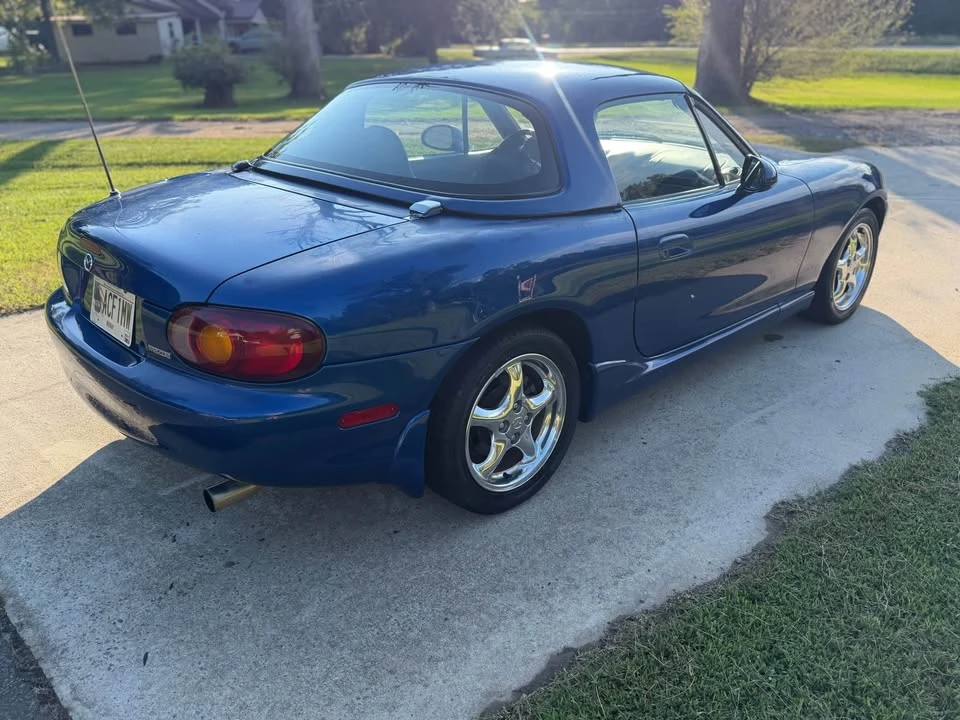 1999 Mazda NB MX-5 Miata - Image 10 of 16