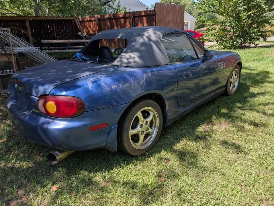 1999 Mazda NB MX-5 Miata - Image 5 of 11
