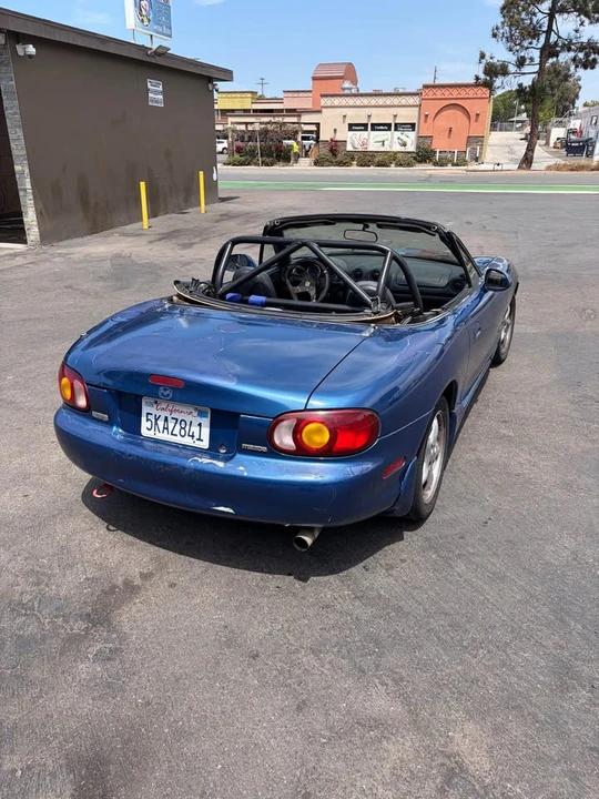 1999 Mazda NB MX-5 Miata - Image 3 of 9