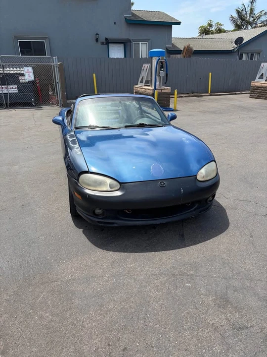 1999 Mazda NB MX-5 Miata - Image 4 of 9