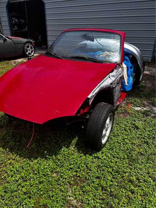 1999 Mazda NB MX-5 Miata - Image 13 of 14