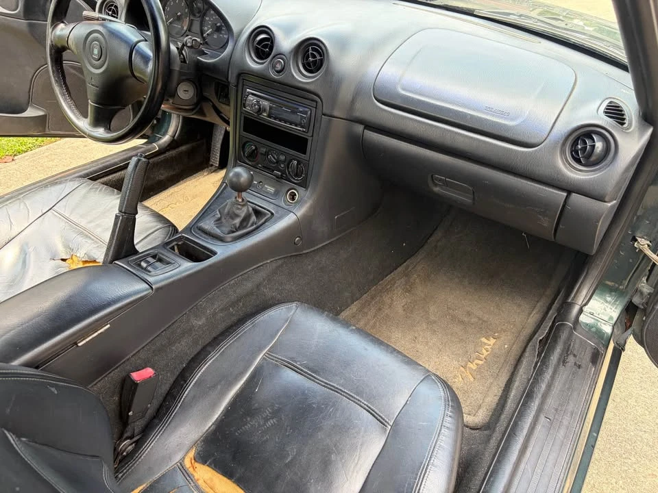 1999 Mazda NB MX-5 Miata - Image 9 of 10