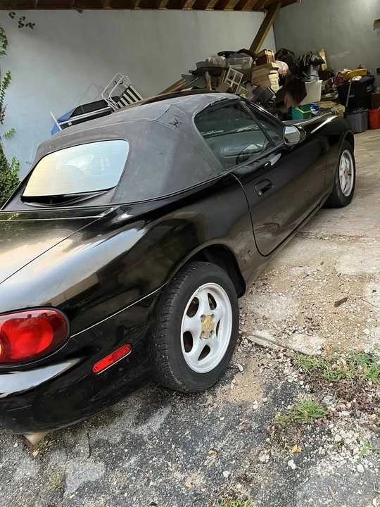 1999 Mazda NB MX-5 Miata - Image 7 of 15