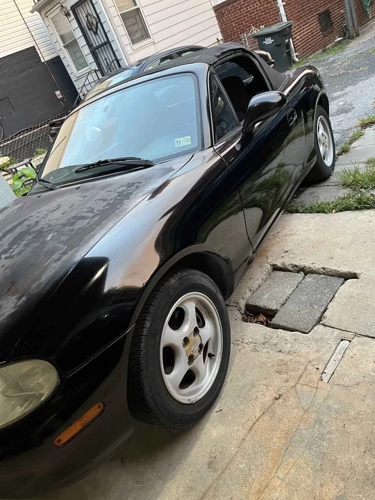 1999 Mazda NB MX-5 Miata - Image 6 of 15