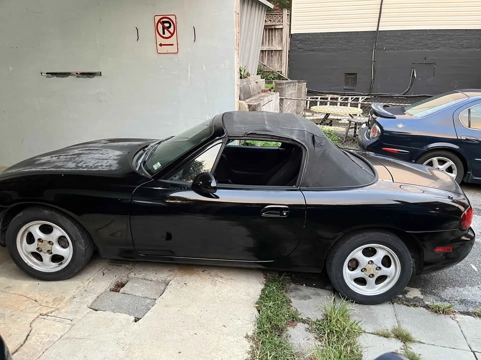 1999 Mazda NB MX-5 Miata - Image 2 of 15