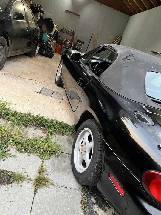 1999 Mazda NB MX-5 Miata - Image 4 of 15