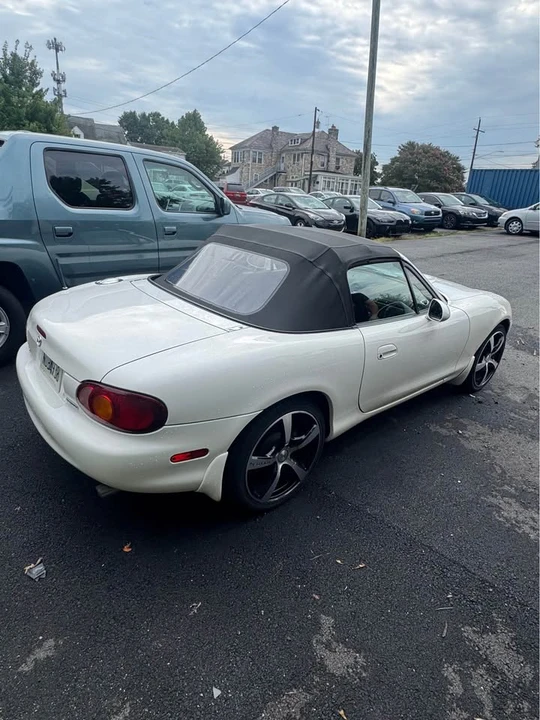 1999 Mazda NB MX-5 Miata - Image 4 of 5