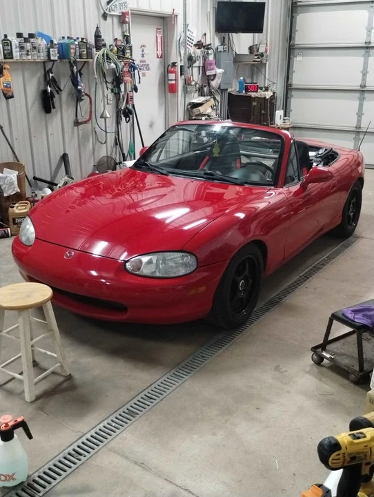 1999 Mazda NB MX-5 Miata - Image 6 of 11