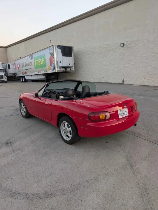 1999 Mazda NB MX-5 Miata - Image 3 of 13