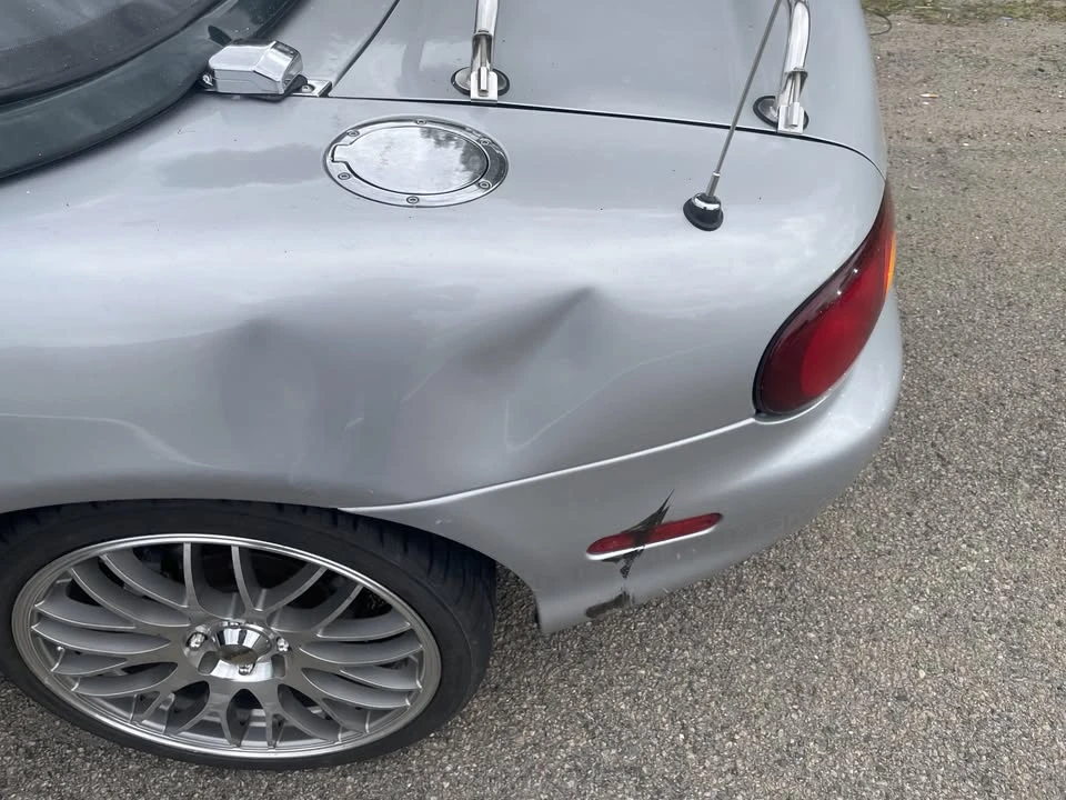 1999 Mazda NB MX-5 Miata - Image 4 of 8