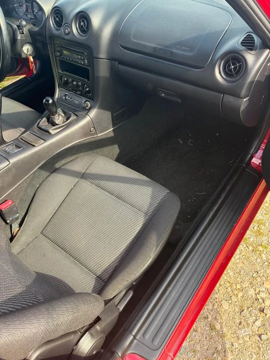 1999 Mazda NB MX-5 Miata - Image 14 of 20