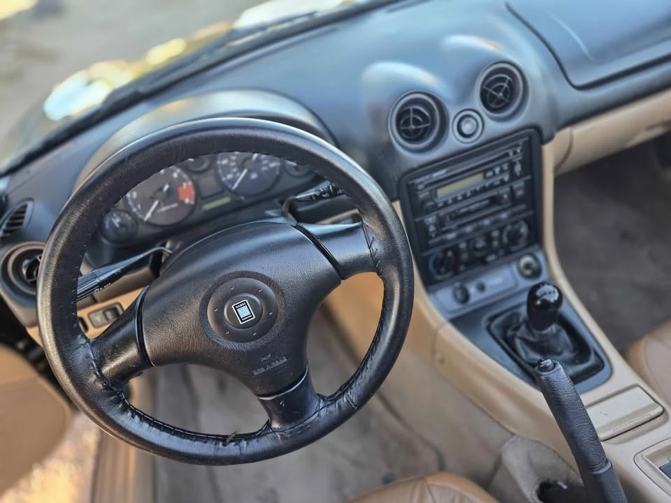 1999 Mazda NB MX-5 Miata - Image 9 of 10