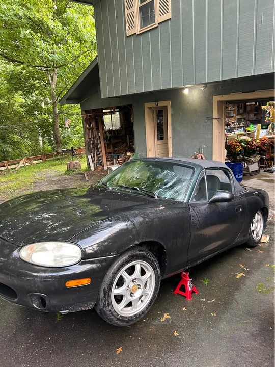1999 Mazda NB MX-5 Miata - Image 11 of 16