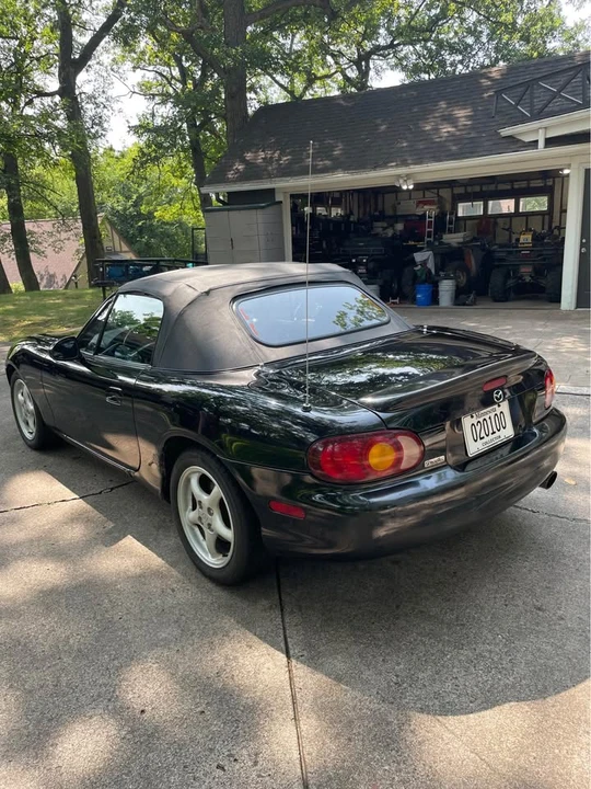 1999 Mazda NB MX-5 Miata - Image 3 of 8