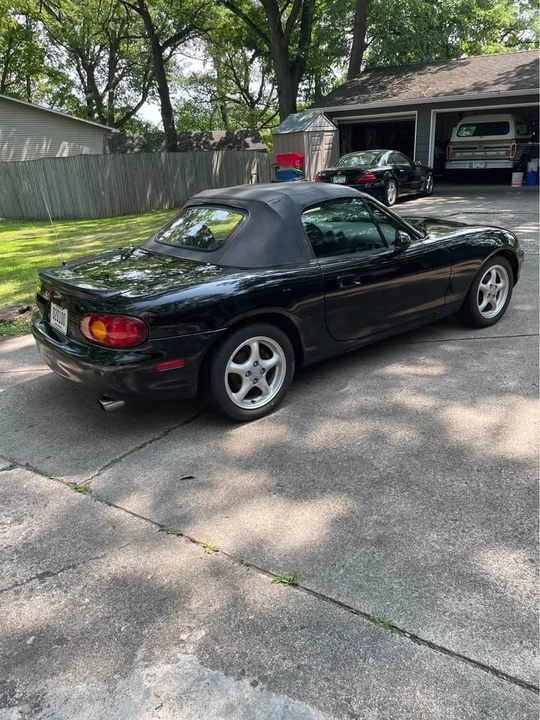 1999 Mazda NB MX-5 Miata - Image 2 of 8