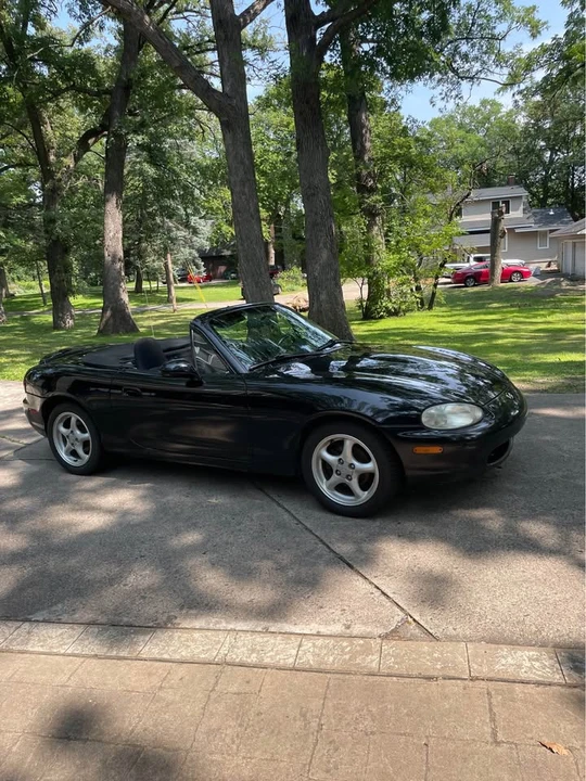 1999 Mazda NB MX-5 Miata - Image 5 of 8
