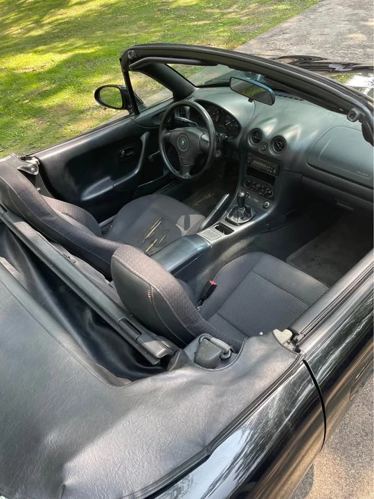 1999 Mazda NB MX-5 Miata - Image 8 of 8