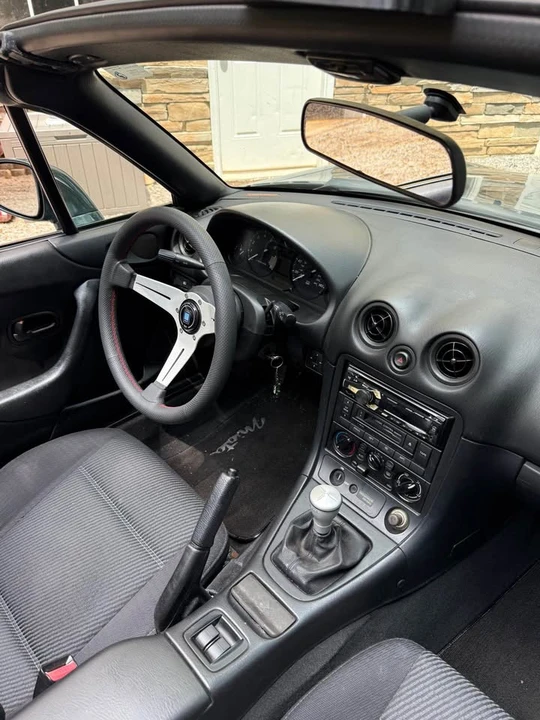 1999 Mazda NB MX-5 Miata - Image 6 of 9