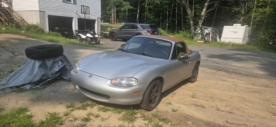 1999 Mazda NB MX-5 Miata - Image 2 of 5